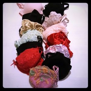 BUNDLE BRAS 13 ITEMS 36-B
